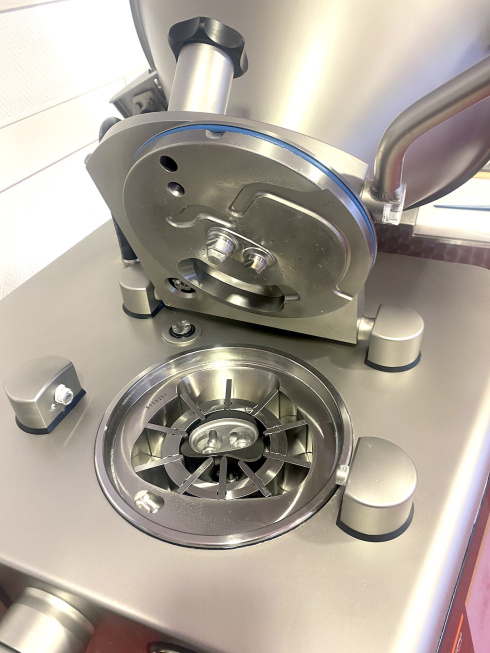 Vakuumf&uuml;llmaschine VF 804 S